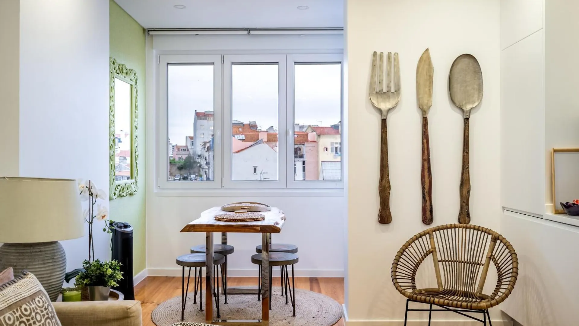 Apartment Ferienwohnung T1 Oasis With Amazing Terrace Lissabon